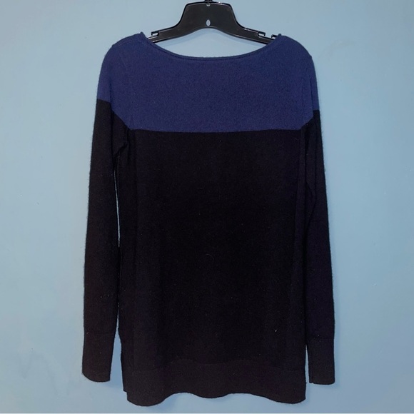Club Monaco Cashmere ColorBlock Crew Neck Sweater Size Medium - Picture 6 of 6